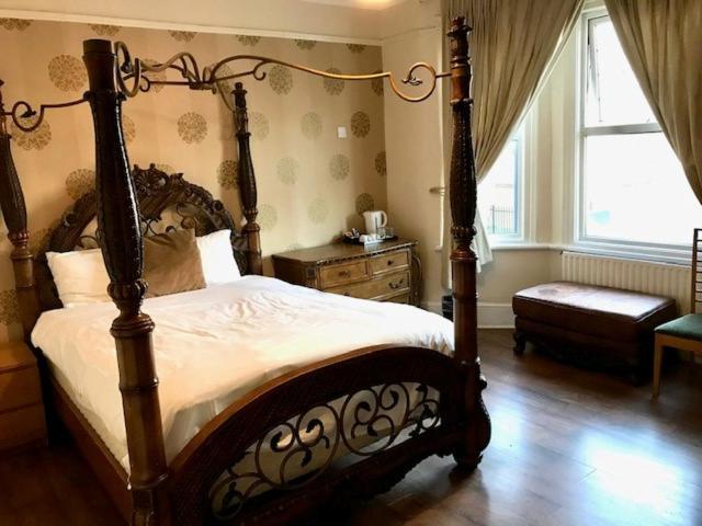 Maitrise Hotel Wembley - London Екстер'єр фото
